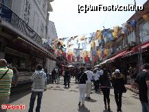 [P13] Pe străduţele înguste de pe Büyükada.  » foto by Costi
 - 
<span class="allrVoted glyphicon glyphicon-heart hidden" id="av421769"></span>
<a class="m-l-10 hidden" id="sv421769" onclick="voting_Foto_DelVot(,421769,8221)" role="button">șterge vot <span class="glyphicon glyphicon-remove"></span></a>
<a id="v9421769" class=" c-red"  onclick="voting_Foto_SetVot(421769)" role="button"><span class="glyphicon glyphicon-heart-empty"></span> <b>LIKE</b> = Votează poza</a> <img class="hidden"  id="f421769W9" src="/imagini/loader.gif" border="0" /><span class="AjErrMes hidden" id="e421769ErM"></span>