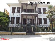 [P21] O casă tipică în stil otoman, din Büyükada » foto by Costi
 - 
<span class="allrVoted glyphicon glyphicon-heart hidden" id="av421777"></span>
<a class="m-l-10 hidden" id="sv421777" onclick="voting_Foto_DelVot(,421777,8221)" role="button">șterge vot <span class="glyphicon glyphicon-remove"></span></a>
<a id="v9421777" class=" c-red"  onclick="voting_Foto_SetVot(421777)" role="button"><span class="glyphicon glyphicon-heart-empty"></span> <b>LIKE</b> = Votează poza</a> <img class="hidden"  id="f421777W9" src="/imagini/loader.gif" border="0" /><span class="AjErrMes hidden" id="e421777ErM"></span>