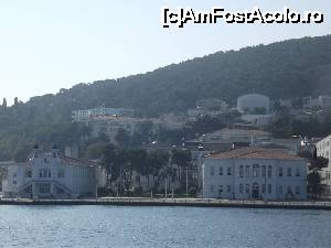 [P17] Clădiri vechi din Heybeliada » foto by irinad
 - 
<span class="allrVoted glyphicon glyphicon-heart hidden" id="av694085"></span>
<a class="m-l-10 hidden" id="sv694085" onclick="voting_Foto_DelVot(,694085,8221)" role="button">șterge vot <span class="glyphicon glyphicon-remove"></span></a>
<a id="v9694085" class=" c-red"  onclick="voting_Foto_SetVot(694085)" role="button"><span class="glyphicon glyphicon-heart-empty"></span> <b>LIKE</b> = Votează poza</a> <img class="hidden"  id="f694085W9" src="/imagini/loader.gif" border="0" /><span class="AjErrMes hidden" id="e694085ErM"></span>