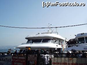 [P02] Îmbulzeală mare la îmbarcarea pe vasul de croazieră ce ne ducea în Büyükada » foto by irinad
 - 
<span class="allrVoted glyphicon glyphicon-heart hidden" id="av694070"></span>
<a class="m-l-10 hidden" id="sv694070" onclick="voting_Foto_DelVot(,694070,8221)" role="button">șterge vot <span class="glyphicon glyphicon-remove"></span></a>
<a id="v9694070" class=" c-red"  onclick="voting_Foto_SetVot(694070)" role="button"><span class="glyphicon glyphicon-heart-empty"></span> <b>LIKE</b> = Votează poza</a> <img class="hidden"  id="f694070W9" src="/imagini/loader.gif" border="0" /><span class="AjErrMes hidden" id="e694070ErM"></span>