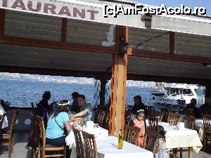 [P28] La masă, pe faleză » foto by irinad
 - 
<span class="allrVoted glyphicon glyphicon-heart hidden" id="av694096"></span>
<a class="m-l-10 hidden" id="sv694096" onclick="voting_Foto_DelVot(,694096,8221)" role="button">șterge vot <span class="glyphicon glyphicon-remove"></span></a>
<a id="v9694096" class=" c-red"  onclick="voting_Foto_SetVot(694096)" role="button"><span class="glyphicon glyphicon-heart-empty"></span> <b>LIKE</b> = Votează poza</a> <img class="hidden"  id="f694096W9" src="/imagini/loader.gif" border="0" /><span class="AjErrMes hidden" id="e694096ErM"></span>