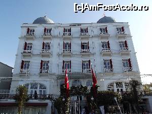 [P40] Splendid Palas Hotel, o emblemă din Büyükada » foto by irinad
 - 
<span class="allrVoted glyphicon glyphicon-heart hidden" id="av694108"></span>
<a class="m-l-10 hidden" id="sv694108" onclick="voting_Foto_DelVot(,694108,8221)" role="button">șterge vot <span class="glyphicon glyphicon-remove"></span></a>
<a id="v9694108" class=" c-red"  onclick="voting_Foto_SetVot(694108)" role="button"><span class="glyphicon glyphicon-heart-empty"></span> <b>LIKE</b> = Votează poza</a> <img class="hidden"  id="f694108W9" src="/imagini/loader.gif" border="0" /><span class="AjErrMes hidden" id="e694108ErM"></span>