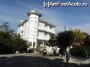 [P45] Vilă specifică din Büyükada » foto by irinad
 - 
<span class="allrVoted glyphicon glyphicon-heart hidden" id="av694113"></span>
<a class="m-l-10 hidden" id="sv694113" onclick="voting_Foto_DelVot(,694113,8221)" role="button">șterge vot <span class="glyphicon glyphicon-remove"></span></a>
<a id="v9694113" class=" c-red"  onclick="voting_Foto_SetVot(694113)" role="button"><span class="glyphicon glyphicon-heart-empty"></span> <b>LIKE</b> = Votează poza</a> <img class="hidden"  id="f694113W9" src="/imagini/loader.gif" border="0" /><span class="AjErrMes hidden" id="e694113ErM"></span>