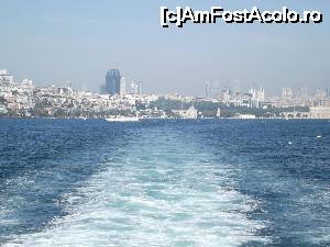 [P05] Lăsăm în urmă ţărmul Oraşului Nou din Istanbul » foto by irinad
 - 
<span class="allrVoted glyphicon glyphicon-heart hidden" id="av694073"></span>
<a class="m-l-10 hidden" id="sv694073" onclick="voting_Foto_DelVot(,694073,8221)" role="button">șterge vot <span class="glyphicon glyphicon-remove"></span></a>
<a id="v9694073" class=" c-red"  onclick="voting_Foto_SetVot(694073)" role="button"><span class="glyphicon glyphicon-heart-empty"></span> <b>LIKE</b> = Votează poza</a> <img class="hidden"  id="f694073W9" src="/imagini/loader.gif" border="0" /><span class="AjErrMes hidden" id="e694073ErM"></span>