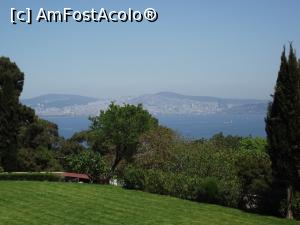 [P17] Din grădini, o privire către Istanbulul asiatic » foto by irinad
 - 
<span class="allrVoted glyphicon glyphicon-heart hidden" id="av966533"></span>
<a class="m-l-10 hidden" id="sv966533" onclick="voting_Foto_DelVot(,966533,8221)" role="button">șterge vot <span class="glyphicon glyphicon-remove"></span></a>
<a id="v9966533" class=" c-red"  onclick="voting_Foto_SetVot(966533)" role="button"><span class="glyphicon glyphicon-heart-empty"></span> <b>LIKE</b> = Votează poza</a> <img class="hidden"  id="f966533W9" src="/imagini/loader.gif" border="0" /><span class="AjErrMes hidden" id="e966533ErM"></span>