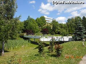 [P17] Lac de Verde - Golf & Leisure Resort. Podul cu flori şi Club House.  » foto by iulianic
 - 
<span class="allrVoted glyphicon glyphicon-heart hidden" id="av622629"></span>
<a class="m-l-10 hidden" id="sv622629" onclick="voting_Foto_DelVot(,622629,8246)" role="button">șterge vot <span class="glyphicon glyphicon-remove"></span></a>
<a id="v9622629" class=" c-red"  onclick="voting_Foto_SetVot(622629)" role="button"><span class="glyphicon glyphicon-heart-empty"></span> <b>LIKE</b> = Votează poza</a> <img class="hidden"  id="f622629W9" src="/imagini/loader.gif" border="0" /><span class="AjErrMes hidden" id="e622629ErM"></span>