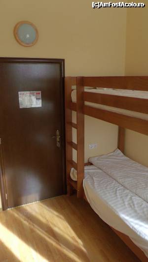 [P01] Complexul Septimia - camera dublă de la hostel.  » foto by Dragoș_MD
 - 
<span class="allrVoted glyphicon glyphicon-heart hidden" id="av402598"></span>
<a class="m-l-10 hidden" id="sv402598" onclick="voting_Foto_DelVot(,402598,8264)" role="button">șterge vot <span class="glyphicon glyphicon-remove"></span></a>
<a id="v9402598" class=" c-red"  onclick="voting_Foto_SetVot(402598)" role="button"><span class="glyphicon glyphicon-heart-empty"></span> <b>LIKE</b> = Votează poza</a> <img class="hidden"  id="f402598W9" src="/imagini/loader.gif" border="0" /><span class="AjErrMes hidden" id="e402598ErM"></span>