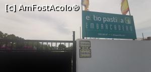 [P25] La poarta El Tio Pastilla, așteptând ghidul. » foto by Aurici
 - 
<span class="allrVoted glyphicon glyphicon-heart hidden" id="av1267104"></span>
<a class="m-l-10 hidden" id="sv1267104" onclick="voting_Foto_DelVot(,1267104,8268)" role="button">șterge vot <span class="glyphicon glyphicon-remove"></span></a>
<a id="v91267104" class=" c-red"  onclick="voting_Foto_SetVot(1267104)" role="button"><span class="glyphicon glyphicon-heart-empty"></span> <b>LIKE</b> = Votează poza</a> <img class="hidden"  id="f1267104W9" src="/imagini/loader.gif" border="0" /><span class="AjErrMes hidden" id="e1267104ErM"></span>