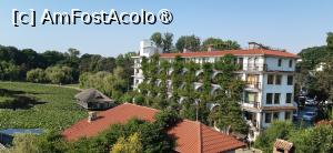 [P16] Vedere de la balcon, corpul A al hotelului » foto by Rofri
 - 
<span class="allrVoted glyphicon glyphicon-heart hidden" id="av1535747"></span>
<a class="m-l-10 hidden" id="sv1535747" onclick="voting_Foto_DelVot(,1535747,8276)" role="button">șterge vot <span class="glyphicon glyphicon-remove"></span></a>
<a id="v91535747" class=" c-red"  onclick="voting_Foto_SetVot(1535747)" role="button"><span class="glyphicon glyphicon-heart-empty"></span> <b>LIKE</b> = Votează poza</a> <img class="hidden"  id="f1535747W9" src="/imagini/loader.gif" border="0" /><span class="AjErrMes hidden" id="e1535747ErM"></span>