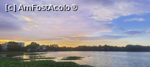 [P25] Apus pe lacul cu nuferi, în fundal se vede hotelul » foto by Rofri
 - 
<span class="allrVoted glyphicon glyphicon-heart hidden" id="av1535756"></span>
<a class="m-l-10 hidden" id="sv1535756" onclick="voting_Foto_DelVot(,1535756,8276)" role="button">șterge vot <span class="glyphicon glyphicon-remove"></span></a>
<a id="v91535756" class=" c-red"  onclick="voting_Foto_SetVot(1535756)" role="button"><span class="glyphicon glyphicon-heart-empty"></span> <b>LIKE</b> = Votează poza</a> <img class="hidden"  id="f1535756W9" src="/imagini/loader.gif" border="0" /><span class="AjErrMes hidden" id="e1535756ErM"></span>
