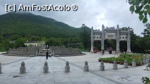 [P16] Exista o alta poarta, asemenatoare cu ,,Pai Lau', care marcheaza intrarea in Manastirea Po Lin. » foto by geani anto
 - 
<span class="allrVoted glyphicon glyphicon-heart hidden" id="av1520123"></span>
<a class="m-l-10 hidden" id="sv1520123" onclick="voting_Foto_DelVot(,1520123,8285)" role="button">șterge vot <span class="glyphicon glyphicon-remove"></span></a>
<a id="v91520123" class=" c-red"  onclick="voting_Foto_SetVot(1520123)" role="button"><span class="glyphicon glyphicon-heart-empty"></span> <b>LIKE</b> = Votează poza</a> <img class="hidden"  id="f1520123W9" src="/imagini/loader.gif" border="0" /><span class="AjErrMes hidden" id="e1520123ErM"></span>