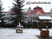 [P07] La parter sunt piscinele cu apa termala si saloanele de masaj, la etaj sala de fitness si alte sali de tratament » foto by Bubu74
 - 
<span class="allrVoted glyphicon glyphicon-heart hidden" id="av177875"></span>
<a class="m-l-10 hidden" id="sv177875" onclick="voting_Foto_DelVot(,177875,8290)" role="button">șterge vot <span class="glyphicon glyphicon-remove"></span></a>
<a id="v9177875" class=" c-red"  onclick="voting_Foto_SetVot(177875)" role="button"><span class="glyphicon glyphicon-heart-empty"></span> <b>LIKE</b> = Votează poza</a> <img class="hidden"  id="f177875W9" src="/imagini/loader.gif" border="0" /><span class="AjErrMes hidden" id="e177875ErM"></span>