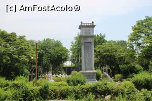 [P03] ... iar monumentele morții vor fi înlocuite cu cele ale unirii.  » foto by glcitizen
 - 
<span class="allrVoted glyphicon glyphicon-heart hidden" id="av816297"></span>
<a class="m-l-10 hidden" id="sv816297" onclick="voting_Foto_DelVot(,816297,8294)" role="button">șterge vot <span class="glyphicon glyphicon-remove"></span></a>
<a id="v9816297" class=" c-red"  onclick="voting_Foto_SetVot(816297)" role="button"><span class="glyphicon glyphicon-heart-empty"></span> <b>LIKE</b> = Votează poza</a> <img class="hidden"  id="f816297W9" src="/imagini/loader.gif" border="0" /><span class="AjErrMes hidden" id="e816297ErM"></span>
