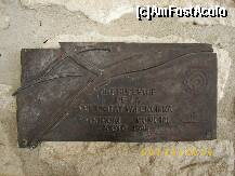 [P08] Placa unde este atestată descoperirea picturilor rupestre declarate patrimoniu UNESCO. » foto by bose
 - 
<span class="allrVoted glyphicon glyphicon-heart hidden" id="av178381"></span>
<a class="m-l-10 hidden" id="sv178381" onclick="voting_Foto_DelVot(,178381,8303)" role="button">șterge vot <span class="glyphicon glyphicon-remove"></span></a>
<a id="v9178381" class=" c-red"  onclick="voting_Foto_SetVot(178381)" role="button"><span class="glyphicon glyphicon-heart-empty"></span> <b>LIKE</b> = Votează poza</a> <img class="hidden"  id="f178381W9" src="/imagini/loader.gif" border="0" /><span class="AjErrMes hidden" id="e178381ErM"></span>