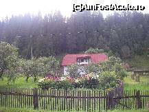 [P04] O casa in vecinatate... » foto by k
 - 
<span class="allrVoted glyphicon glyphicon-heart hidden" id="av178545"></span>
<a class="m-l-10 hidden" id="sv178545" onclick="voting_Foto_DelVot(,178545,8309)" role="button">șterge vot <span class="glyphicon glyphicon-remove"></span></a>
<a id="v9178545" class=" c-red"  onclick="voting_Foto_SetVot(178545)" role="button"><span class="glyphicon glyphicon-heart-empty"></span> <b>LIKE</b> = Votează poza</a> <img class="hidden"  id="f178545W9" src="/imagini/loader.gif" border="0" /><span class="AjErrMes hidden" id="e178545ErM"></span>