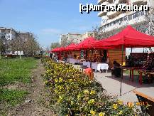 [P12] Giurgiu - Parcul Mihai Viteazul, în aşteptare de clienţi la târgul de produse tradiţionale.  » foto by iulianic
 - 
<span class="allrVoted glyphicon glyphicon-heart hidden" id="av413224"></span>
<a class="m-l-10 hidden" id="sv413224" onclick="voting_Foto_DelVot(,413224,8317)" role="button">șterge vot <span class="glyphicon glyphicon-remove"></span></a>
<a id="v9413224" class=" c-red"  onclick="voting_Foto_SetVot(413224)" role="button"><span class="glyphicon glyphicon-heart-empty"></span> <b>LIKE</b> = Votează poza</a> <img class="hidden"  id="f413224W9" src="/imagini/loader.gif" border="0" /><span class="AjErrMes hidden" id="e413224ErM"></span>