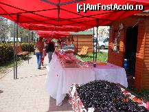 [P13] Giurgiu - Parcul Mihai Viteazul, târg de produse tradiţionale.  » foto by iulianic
 - 
<span class="allrVoted glyphicon glyphicon-heart hidden" id="av413225"></span>
<a class="m-l-10 hidden" id="sv413225" onclick="voting_Foto_DelVot(,413225,8317)" role="button">șterge vot <span class="glyphicon glyphicon-remove"></span></a>
<a id="v9413225" class=" c-red"  onclick="voting_Foto_SetVot(413225)" role="button"><span class="glyphicon glyphicon-heart-empty"></span> <b>LIKE</b> = Votează poza</a> <img class="hidden"  id="f413225W9" src="/imagini/loader.gif" border="0" /><span class="AjErrMes hidden" id="e413225ErM"></span>