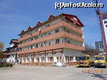 [P03] Giurgiu - Motel Cosmo 2* aflat la intrarea în oraş.  » foto by iulianic
 - 
<span class="allrVoted glyphicon glyphicon-heart hidden" id="av413215"></span>
<a class="m-l-10 hidden" id="sv413215" onclick="voting_Foto_DelVot(,413215,8317)" role="button">șterge vot <span class="glyphicon glyphicon-remove"></span></a>
<a id="v9413215" class=" c-red"  onclick="voting_Foto_SetVot(413215)" role="button"><span class="glyphicon glyphicon-heart-empty"></span> <b>LIKE</b> = Votează poza</a> <img class="hidden"  id="f413215W9" src="/imagini/loader.gif" border="0" /><span class="AjErrMes hidden" id="e413215ErM"></span>