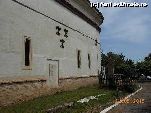 [P22] Herăşti - Alte cruci pe latura de sud a bisericii.  » foto by iulianic
 - 
<span class="allrVoted glyphicon glyphicon-heart hidden" id="av620304"></span>
<a class="m-l-10 hidden" id="sv620304" onclick="voting_Foto_DelVot(,620304,8317)" role="button">șterge vot <span class="glyphicon glyphicon-remove"></span></a>
<a id="v9620304" class=" c-red"  onclick="voting_Foto_SetVot(620304)" role="button"><span class="glyphicon glyphicon-heart-empty"></span> <b>LIKE</b> = Votează poza</a> <img class="hidden"  id="f620304W9" src="/imagini/loader.gif" border="0" /><span class="AjErrMes hidden" id="e620304ErM"></span>