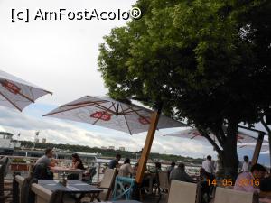 [P20] La Giurgiu - Pe terasa Restaurantului Perla.  » foto by iulianic
 - 
<span class="allrVoted glyphicon glyphicon-heart hidden" id="av739310"></span>
<a class="m-l-10 hidden" id="sv739310" onclick="voting_Foto_DelVot(,739310,8317)" role="button">șterge vot <span class="glyphicon glyphicon-remove"></span></a>
<a id="v9739310" class=" c-red"  onclick="voting_Foto_SetVot(739310)" role="button"><span class="glyphicon glyphicon-heart-empty"></span> <b>LIKE</b> = Votează poza</a> <img class="hidden"  id="f739310W9" src="/imagini/loader.gif" border="0" /><span class="AjErrMes hidden" id="e739310ErM"></span>