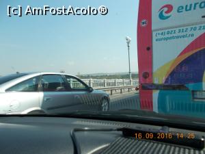 [P08] Numarat, 15 masini au trecut cum vedeti pe cea din stanga, restul care au fost in dreptul nostru, al autocarului si alti 'vecini', inapoi pana au gasit fraierii care se plang ca merge greu in vama la acte!  » foto by elviramvio
 - 
<span class="allrVoted glyphicon glyphicon-heart hidden" id="av794146"></span>
<a class="m-l-10 hidden" id="sv794146" onclick="voting_Foto_DelVot(,794146,8317)" role="button">șterge vot <span class="glyphicon glyphicon-remove"></span></a>
<a id="v9794146" class=" c-red"  onclick="voting_Foto_SetVot(794146)" role="button"><span class="glyphicon glyphicon-heart-empty"></span> <b>LIKE</b> = Votează poza</a> <img class="hidden"  id="f794146W9" src="/imagini/loader.gif" border="0" /><span class="AjErrMes hidden" id="e794146ErM"></span>