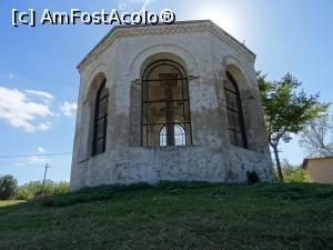 [P03] Capela în care se află Crucea lui Șerban Cantacuzino (1682) - localitatea Crucea de Piatră.  » foto by tata123 🔱
 - 
<span class="allrVoted glyphicon glyphicon-heart hidden" id="av1021311"></span>
<a class="m-l-10 hidden" id="sv1021311" onclick="voting_Foto_DelVot(,1021311,8317)" role="button">șterge vot <span class="glyphicon glyphicon-remove"></span></a>
<a id="v91021311" class=" c-red"  onclick="voting_Foto_SetVot(1021311)" role="button"><span class="glyphicon glyphicon-heart-empty"></span> <b>LIKE</b> = Votează poza</a> <img class="hidden"  id="f1021311W9" src="/imagini/loader.gif" border="0" /><span class="AjErrMes hidden" id="e1021311ErM"></span>