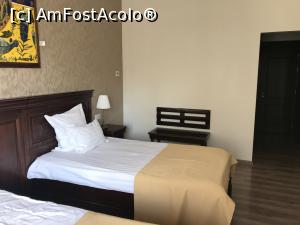 [P05] Camera 404 Grand Hotel Sofianu » foto by bubica*
 - 
<span class="allrVoted glyphicon glyphicon-heart hidden" id="av1129789"></span>
<a class="m-l-10 hidden" id="sv1129789" onclick="voting_Foto_DelVot(,1129789,8327)" role="button">șterge vot <span class="glyphicon glyphicon-remove"></span></a>
<a id="v91129789" class=" c-red"  onclick="voting_Foto_SetVot(1129789)" role="button"><span class="glyphicon glyphicon-heart-empty"></span> <b>LIKE</b> = Votează poza</a> <img class="hidden"  id="f1129789W9" src="/imagini/loader.gif" border="0" /><span class="AjErrMes hidden" id="e1129789ErM"></span>