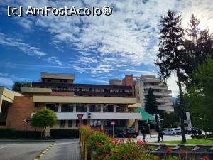 [P01] Partea de hotel cu camere renovate (tip A) » foto by tripyy
 - 
<span class="allrVoted glyphicon glyphicon-heart hidden" id="av1327751"></span>
<a class="m-l-10 hidden" id="sv1327751" onclick="voting_Foto_DelVot(,1327751,8328)" role="button">șterge vot <span class="glyphicon glyphicon-remove"></span></a>
<a id="v91327751" class=" c-red"  onclick="voting_Foto_SetVot(1327751)" role="button"><span class="glyphicon glyphicon-heart-empty"></span> <b>LIKE</b> = Votează poza</a> <img class="hidden"  id="f1327751W9" src="/imagini/loader.gif" border="0" /><span class="AjErrMes hidden" id="e1327751ErM"></span>
