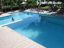 [P07] doua din multele piscine » foto by mihaistoica
 - 
<span class="allrVoted glyphicon glyphicon-heart hidden" id="av179554"></span>
<a class="m-l-10 hidden" id="sv179554" onclick="voting_Foto_DelVot(,179554,8330)" role="button">șterge vot <span class="glyphicon glyphicon-remove"></span></a>
<a id="v9179554" class=" c-red"  onclick="voting_Foto_SetVot(179554)" role="button"><span class="glyphicon glyphicon-heart-empty"></span> <b>LIKE</b> = Votează poza</a> <img class="hidden"  id="f179554W9" src="/imagini/loader.gif" border="0" /><span class="AjErrMes hidden" id="e179554ErM"></span>
