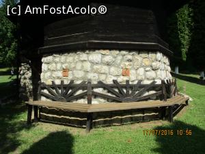 [P18] Baza de piatra și banci de jur imprejur.  » foto by elviramvio
 - 
<span class="allrVoted glyphicon glyphicon-heart hidden" id="av763340"></span>
<a class="m-l-10 hidden" id="sv763340" onclick="voting_Foto_DelVot(,763340,8368)" role="button">șterge vot <span class="glyphicon glyphicon-remove"></span></a>
<a id="v9763340" class=" c-red"  onclick="voting_Foto_SetVot(763340)" role="button"><span class="glyphicon glyphicon-heart-empty"></span> <b>LIKE</b> = Votează poza</a> <img class="hidden"  id="f763340W9" src="/imagini/loader.gif" border="0" /><span class="AjErrMes hidden" id="e763340ErM"></span>