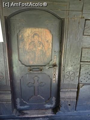 [P12] Ușă intrare pronaos. » foto by tata123 🔱
 - 
<span class="allrVoted glyphicon glyphicon-heart hidden" id="av1330168"></span>
<a class="m-l-10 hidden" id="sv1330168" onclick="voting_Foto_DelVot(,1330168,8368)" role="button">șterge vot <span class="glyphicon glyphicon-remove"></span></a>
<a id="v91330168" class=" c-red"  onclick="voting_Foto_SetVot(1330168)" role="button"><span class="glyphicon glyphicon-heart-empty"></span> <b>LIKE</b> = Votează poza</a> <img class="hidden"  id="f1330168W9" src="/imagini/loader.gif" border="0" /><span class="AjErrMes hidden" id="e1330168ErM"></span>