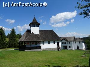 [P16] Biserica mănăstirii Bran. » foto by tata123 🔱
 - 
<span class="allrVoted glyphicon glyphicon-heart hidden" id="av1342803"></span>
<a class="m-l-10 hidden" id="sv1342803" onclick="voting_Foto_DelVot(,1342803,8368)" role="button">șterge vot <span class="glyphicon glyphicon-remove"></span></a>
<a id="v91342803" class=" c-red"  onclick="voting_Foto_SetVot(1342803)" role="button"><span class="glyphicon glyphicon-heart-empty"></span> <b>LIKE</b> = Votează poza</a> <img class="hidden"  id="f1342803W9" src="/imagini/loader.gif" border="0" /><span class="AjErrMes hidden" id="e1342803ErM"></span>