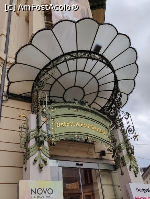 [P03] Art Nouveau de Ljubljana » foto by crismis
 - 
<span class="allrVoted glyphicon glyphicon-heart hidden" id="av1371068"></span>
<a class="m-l-10 hidden" id="sv1371068" onclick="voting_Foto_DelVot(,1371068,8382)" role="button">șterge vot <span class="glyphicon glyphicon-remove"></span></a>
<a id="v91371068" class=" c-red"  onclick="voting_Foto_SetVot(1371068)" role="button"><span class="glyphicon glyphicon-heart-empty"></span> <b>LIKE</b> = Votează poza</a> <img class="hidden"  id="f1371068W9" src="/imagini/loader.gif" border="0" /><span class="AjErrMes hidden" id="e1371068ErM"></span>