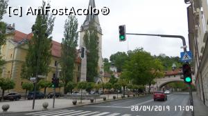 [P01] Ljubljana, Levstikov trg, biserica sf. Jakob și clădirea unde am fost cazați » foto by ungureanica
 - 
<span class="allrVoted glyphicon glyphicon-heart hidden" id="av1108353"></span>
<a class="m-l-10 hidden" id="sv1108353" onclick="voting_Foto_DelVot(,1108353,8382)" role="button">șterge vot <span class="glyphicon glyphicon-remove"></span></a>
<a id="v91108353" class=" c-red"  onclick="voting_Foto_SetVot(1108353)" role="button"><span class="glyphicon glyphicon-heart-empty"></span> <b>LIKE</b> = Votează poza</a> <img class="hidden"  id="f1108353W9" src="/imagini/loader.gif" border="0" /><span class="AjErrMes hidden" id="e1108353ErM"></span>