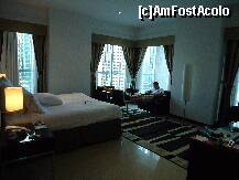 [P02] camera preferred la et.12, cu priveliste la sheik zayed road; 3 din cele 4 geamuri » foto by station5*
 - 
<span class="allrVoted glyphicon glyphicon-heart hidden" id="av201215"></span>
<a class="m-l-10 hidden" id="sv201215" onclick="voting_Foto_DelVot(,201215,8397)" role="button">șterge vot <span class="glyphicon glyphicon-remove"></span></a>
<a id="v9201215" class=" c-red"  onclick="voting_Foto_SetVot(201215)" role="button"><span class="glyphicon glyphicon-heart-empty"></span> <b>LIKE</b> = Votează poza</a> <img class="hidden"  id="f201215W9" src="/imagini/loader.gif" border="0" /><span class="AjErrMes hidden" id="e201215ErM"></span>