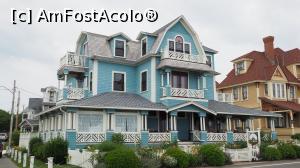 [P11] Oak Bluffs (Martha' s Wineyard), gingerbread houses » foto by DanCld
 - 
<span class="allrVoted glyphicon glyphicon-heart hidden" id="av1102025"></span>
<a class="m-l-10 hidden" id="sv1102025" onclick="voting_Foto_DelVot(,1102025,8408)" role="button">șterge vot <span class="glyphicon glyphicon-remove"></span></a>
<a id="v91102025" class=" c-red"  onclick="voting_Foto_SetVot(1102025)" role="button"><span class="glyphicon glyphicon-heart-empty"></span> <b>LIKE</b> = Votează poza</a> <img class="hidden"  id="f1102025W9" src="/imagini/loader.gif" border="0" /><span class="AjErrMes hidden" id="e1102025ErM"></span>