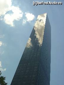 [P38] the trump world tower » foto by ca_an_
 - 
<span class="allrVoted glyphicon glyphicon-heart hidden" id="av20585"></span>
<a class="m-l-10 hidden" id="sv20585" onclick="voting_Foto_DelVot(,20585,8408)" role="button">șterge vot <span class="glyphicon glyphicon-remove"></span></a>
<a id="v920585" class=" c-red"  onclick="voting_Foto_SetVot(20585)" role="button"><span class="glyphicon glyphicon-heart-empty"></span> <b>LIKE</b> = Votează poza</a> <img class="hidden"  id="f20585W9" src="/imagini/loader.gif" border="0" /><span class="AjErrMes hidden" id="e20585ErM"></span>