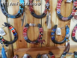 [P24] Ce poti face cu o potcoava » foto by lenti
 - 
<span class="allrVoted glyphicon glyphicon-heart hidden" id="av1111677"></span>
<a class="m-l-10 hidden" id="sv1111677" onclick="voting_Foto_DelVot(,1111677,8408)" role="button">șterge vot <span class="glyphicon glyphicon-remove"></span></a>
<a id="v91111677" class=" c-red"  onclick="voting_Foto_SetVot(1111677)" role="button"><span class="glyphicon glyphicon-heart-empty"></span> <b>LIKE</b> = Votează poza</a> <img class="hidden"  id="f1111677W9" src="/imagini/loader.gif" border="0" /><span class="AjErrMes hidden" id="e1111677ErM"></span>