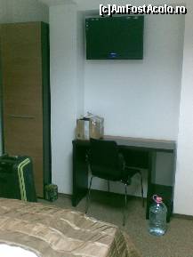 [P03] Biroul si televizorul LCD. » foto by ramonav23
 - 
<span class="allrVoted glyphicon glyphicon-heart hidden" id="av181794"></span>
<a class="m-l-10 hidden" id="sv181794" onclick="voting_Foto_DelVot(,181794,8418)" role="button">șterge vot <span class="glyphicon glyphicon-remove"></span></a>
<a id="v9181794" class=" c-red"  onclick="voting_Foto_SetVot(181794)" role="button"><span class="glyphicon glyphicon-heart-empty"></span> <b>LIKE</b> = Votează poza</a> <img class="hidden"  id="f181794W9" src="/imagini/loader.gif" border="0" /><span class="AjErrMes hidden" id="e181794ErM"></span>