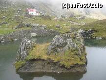 [P23] Langa lacul Balea mai exista si alte lacuri glaciare mai mici, din care rasar insule de stanca cu forme ciudate » foto by dorgo
 - 
<span class="allrVoted glyphicon glyphicon-heart hidden" id="av181910"></span>
<a class="m-l-10 hidden" id="sv181910" onclick="voting_Foto_DelVot(,181910,8419)" role="button">șterge vot <span class="glyphicon glyphicon-remove"></span></a>
<a id="v9181910" class=" c-red"  onclick="voting_Foto_SetVot(181910)" role="button"><span class="glyphicon glyphicon-heart-empty"></span> <b>LIKE</b> = Votează poza</a> <img class="hidden"  id="f181910W9" src="/imagini/loader.gif" border="0" /><span class="AjErrMes hidden" id="e181910ErM"></span>