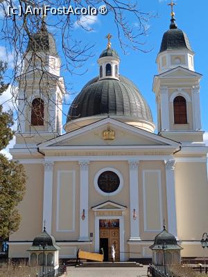 [P13] Cernăuți, Catedrala Sfântul Duh, intrarea » foto by mprofeanu
 - 
<span class="allrVoted glyphicon glyphicon-heart hidden" id="av1507605"></span>
<a class="m-l-10 hidden" id="sv1507605" onclick="voting_Foto_DelVot(,1507605,8421)" role="button">șterge vot <span class="glyphicon glyphicon-remove"></span></a>
<a id="v91507605" class=" c-red"  onclick="voting_Foto_SetVot(1507605)" role="button"><span class="glyphicon glyphicon-heart-empty"></span> <b>LIKE</b> = Votează poza</a> <img class="hidden"  id="f1507605W9" src="/imagini/loader.gif" border="0" /><span class="AjErrMes hidden" id="e1507605ErM"></span>