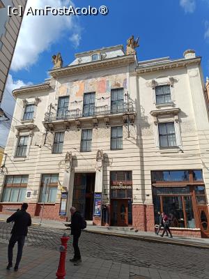 [P31] Cernăuți, Piața Centrală, Muzeul de Artă » foto by mprofeanu
 - 
<span class="allrVoted glyphicon glyphicon-heart hidden" id="av1507623"></span>
<a class="m-l-10 hidden" id="sv1507623" onclick="voting_Foto_DelVot(,1507623,8421)" role="button">șterge vot <span class="glyphicon glyphicon-remove"></span></a>
<a id="v91507623" class=" c-red"  onclick="voting_Foto_SetVot(1507623)" role="button"><span class="glyphicon glyphicon-heart-empty"></span> <b>LIKE</b> = Votează poza</a> <img class="hidden"  id="f1507623W9" src="/imagini/loader.gif" border="0" /><span class="AjErrMes hidden" id="e1507623ErM"></span>