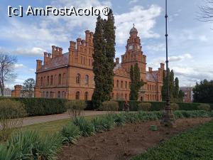 [P56] Cernăuți, Universitatea Națională „Iuri Fedkovici”, Facultăți din cadrul Universității fost Corp monahal » foto by mprofeanu
 - 
<span class="allrVoted glyphicon glyphicon-heart hidden" id="av1507648"></span>
<a class="m-l-10 hidden" id="sv1507648" onclick="voting_Foto_DelVot(,1507648,8421)" role="button">șterge vot <span class="glyphicon glyphicon-remove"></span></a>
<a id="v91507648" class=" c-red"  onclick="voting_Foto_SetVot(1507648)" role="button"><span class="glyphicon glyphicon-heart-empty"></span> <b>LIKE</b> = Votează poza</a> <img class="hidden"  id="f1507648W9" src="/imagini/loader.gif" border="0" /><span class="AjErrMes hidden" id="e1507648ErM"></span>