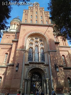 [P69] Cernăuți, Universitatea Națională „Iuri Fedkovici”, Biserica „Sf. Trei Ierarhi”, » foto by mprofeanu
 - 
<span class="allrVoted glyphicon glyphicon-heart hidden" id="av1507661"></span>
<a class="m-l-10 hidden" id="sv1507661" onclick="voting_Foto_DelVot(,1507661,8421)" role="button">șterge vot <span class="glyphicon glyphicon-remove"></span></a>
<a id="v91507661" class=" c-red"  onclick="voting_Foto_SetVot(1507661)" role="button"><span class="glyphicon glyphicon-heart-empty"></span> <b>LIKE</b> = Votează poza</a> <img class="hidden"  id="f1507661W9" src="/imagini/loader.gif" border="0" /><span class="AjErrMes hidden" id="e1507661ErM"></span>