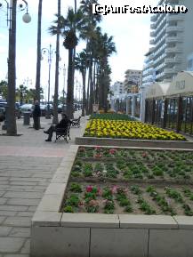 [P12] faleza langa europa square de aici incep cafenelele » foto by bogdanalexandru
 - 
<span class="allrVoted glyphicon glyphicon-heart hidden" id="av182416"></span>
<a class="m-l-10 hidden" id="sv182416" onclick="voting_Foto_DelVot(,182416,8427)" role="button">șterge vot <span class="glyphicon glyphicon-remove"></span></a>
<a id="v9182416" class=" c-red"  onclick="voting_Foto_SetVot(182416)" role="button"><span class="glyphicon glyphicon-heart-empty"></span> <b>LIKE</b> = Votează poza</a> <img class="hidden"  id="f182416W9" src="/imagini/loader.gif" border="0" /><span class="AjErrMes hidden" id="e182416ErM"></span>
