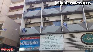 [P03] Cele două balcoane din stânga de la primul nivel sunt ale apartamentului în care am stat.  » foto by Costi
 - 
<span class="allrVoted glyphicon glyphicon-heart hidden" id="av696394"></span>
<a class="m-l-10 hidden" id="sv696394" onclick="voting_Foto_DelVot(,696394,8427)" role="button">șterge vot <span class="glyphicon glyphicon-remove"></span></a>
<a id="v9696394" class=" c-red"  onclick="voting_Foto_SetVot(696394)" role="button"><span class="glyphicon glyphicon-heart-empty"></span> <b>LIKE</b> = Votează poza</a> <img class="hidden"  id="f696394W9" src="/imagini/loader.gif" border="0" /><span class="AjErrMes hidden" id="e696394ErM"></span>