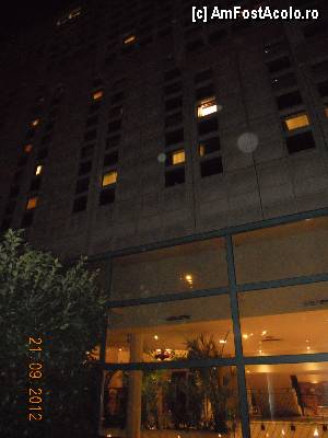 [P03] Ungaria-Budapesta - Hotel Mercure Budapest Buda, vazut in seara cand am ajuns » foto by Diaura*
 - 
<span class="allrVoted glyphicon glyphicon-heart hidden" id="av377717"></span>
<a class="m-l-10 hidden" id="sv377717" onclick="voting_Foto_DelVot(,377717,8429)" role="button">șterge vot <span class="glyphicon glyphicon-remove"></span></a>
<a id="v9377717" class=" c-red"  onclick="voting_Foto_SetVot(377717)" role="button"><span class="glyphicon glyphicon-heart-empty"></span> <b>LIKE</b> = Votează poza</a> <img class="hidden"  id="f377717W9" src="/imagini/loader.gif" border="0" /><span class="AjErrMes hidden" id="e377717ErM"></span>