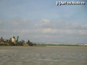 [P04] Lacul sărat si Hala Sultan Tekke in departare » foto by Artana
 - 
<span class="allrVoted glyphicon glyphicon-heart hidden" id="av564337"></span>
<a class="m-l-10 hidden" id="sv564337" onclick="voting_Foto_DelVot(,564337,8430)" role="button">șterge vot <span class="glyphicon glyphicon-remove"></span></a>
<a id="v9564337" class=" c-red"  onclick="voting_Foto_SetVot(564337)" role="button"><span class="glyphicon glyphicon-heart-empty"></span> <b>LIKE</b> = Votează poza</a> <img class="hidden"  id="f564337W9" src="/imagini/loader.gif" border="0" /><span class="AjErrMes hidden" id="e564337ErM"></span>