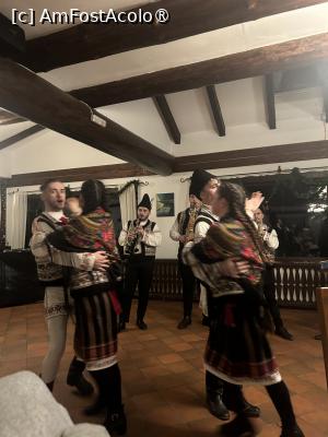 [P40] Seara de carnaval » foto by krisstinna
 - 
<span class="allrVoted glyphicon glyphicon-heart hidden" id="av1391238"></span>
<a class="m-l-10 hidden" id="sv1391238" onclick="voting_Foto_DelVot(,1391238,8443)" role="button">șterge vot <span class="glyphicon glyphicon-remove"></span></a>
<a id="v91391238" class=" c-red"  onclick="voting_Foto_SetVot(1391238)" role="button"><span class="glyphicon glyphicon-heart-empty"></span> <b>LIKE</b> = Votează poza</a> <img class="hidden"  id="f1391238W9" src="/imagini/loader.gif" border="0" /><span class="AjErrMes hidden" id="e1391238ErM"></span>