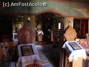 [P12] Interiorul vechiului lăcaş de cult este modest, dar plăcut privirii.  » foto by Floryn81
 - 
<span class="allrVoted glyphicon glyphicon-heart hidden" id="av882161"></span>
<a class="m-l-10 hidden" id="sv882161" onclick="voting_Foto_DelVot(,882161,8452)" role="button">șterge vot <span class="glyphicon glyphicon-remove"></span></a>
<a id="v9882161" class=" c-red"  onclick="voting_Foto_SetVot(882161)" role="button"><span class="glyphicon glyphicon-heart-empty"></span> <b>LIKE</b> = Votează poza</a> <img class="hidden"  id="f882161W9" src="/imagini/loader.gif" border="0" /><span class="AjErrMes hidden" id="e882161ErM"></span>